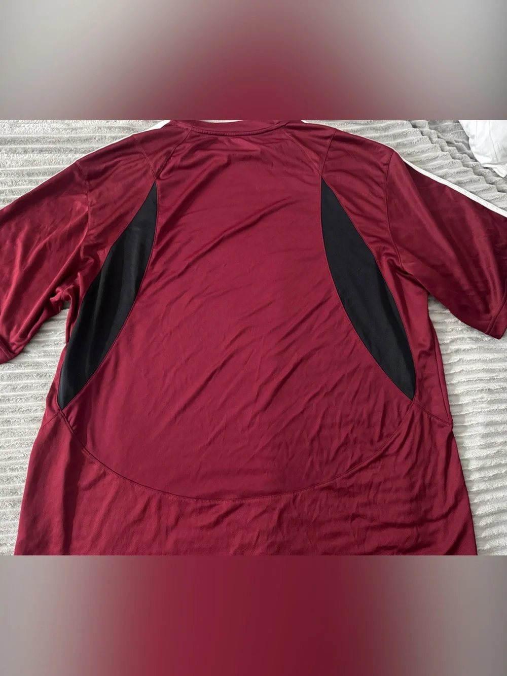 adidas Men's Maroon Short-Sleeve Athletic Shirt with Black Side Panels